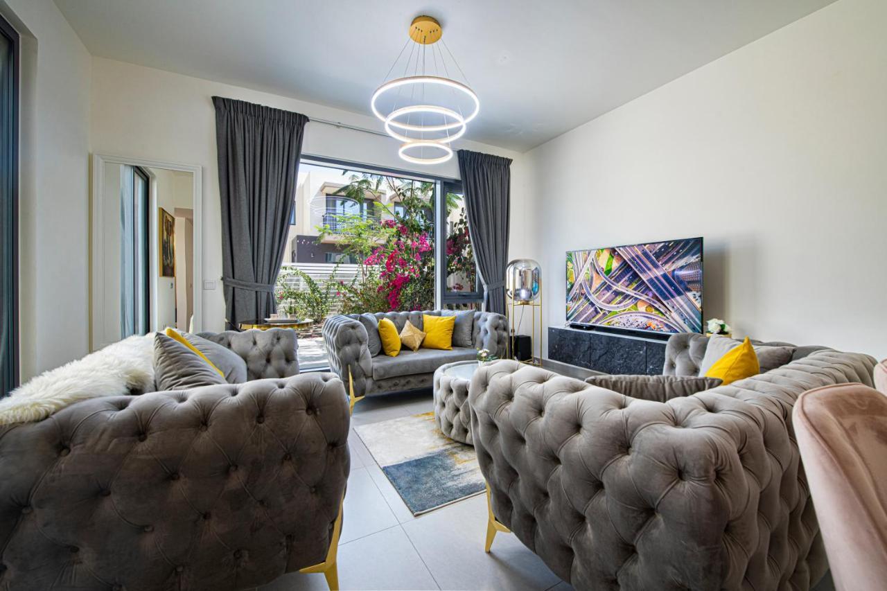 Modern Dubai Hills Luxury 4 Bedroom Villa Exterior photo