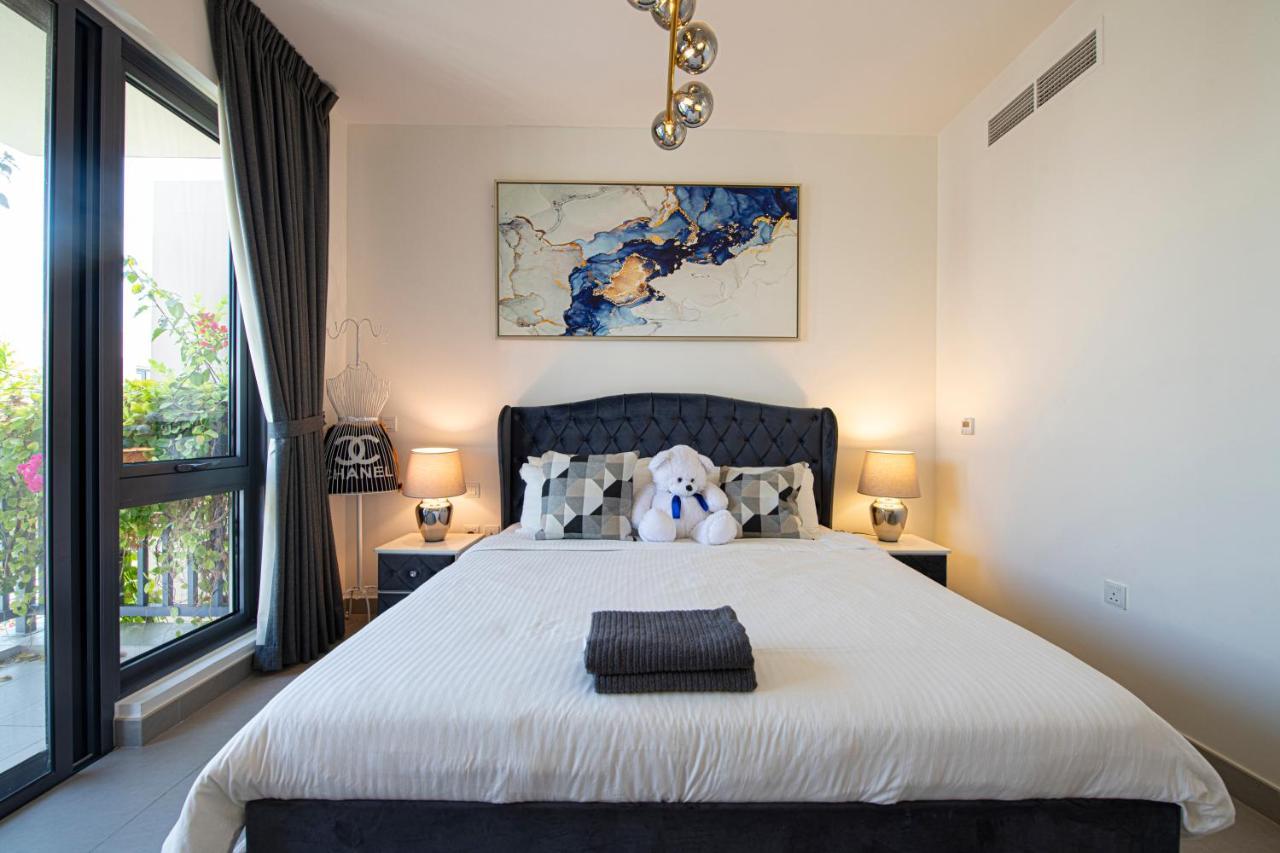 Modern Dubai Hills Luxury 4 Bedroom Villa Exterior photo