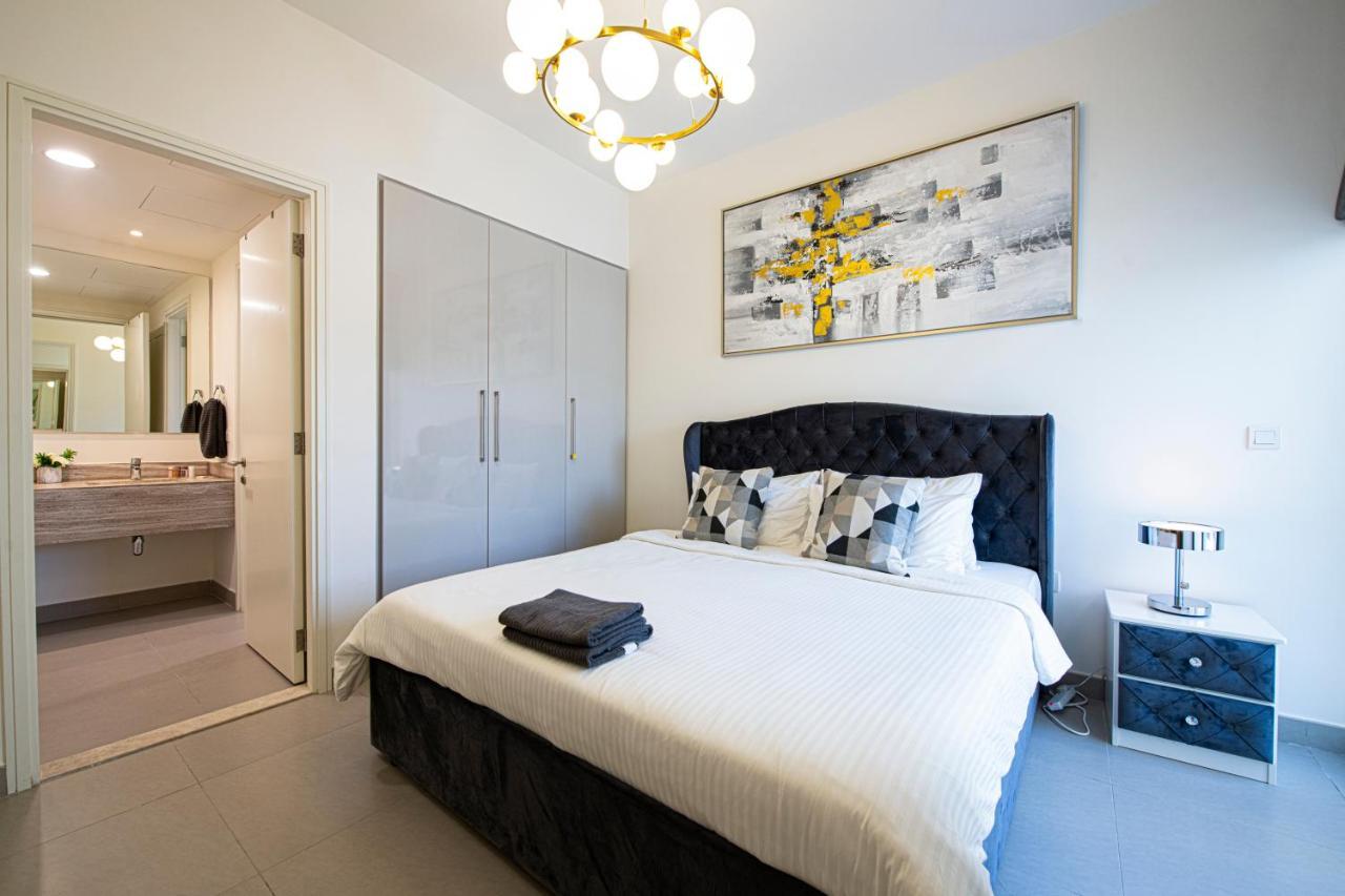 Modern Dubai Hills Luxury 4 Bedroom Villa Exterior photo